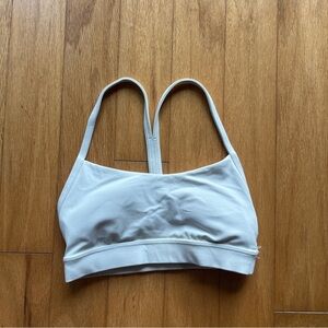 Lululemon Flow Y  Sports Bra in Bone size 2